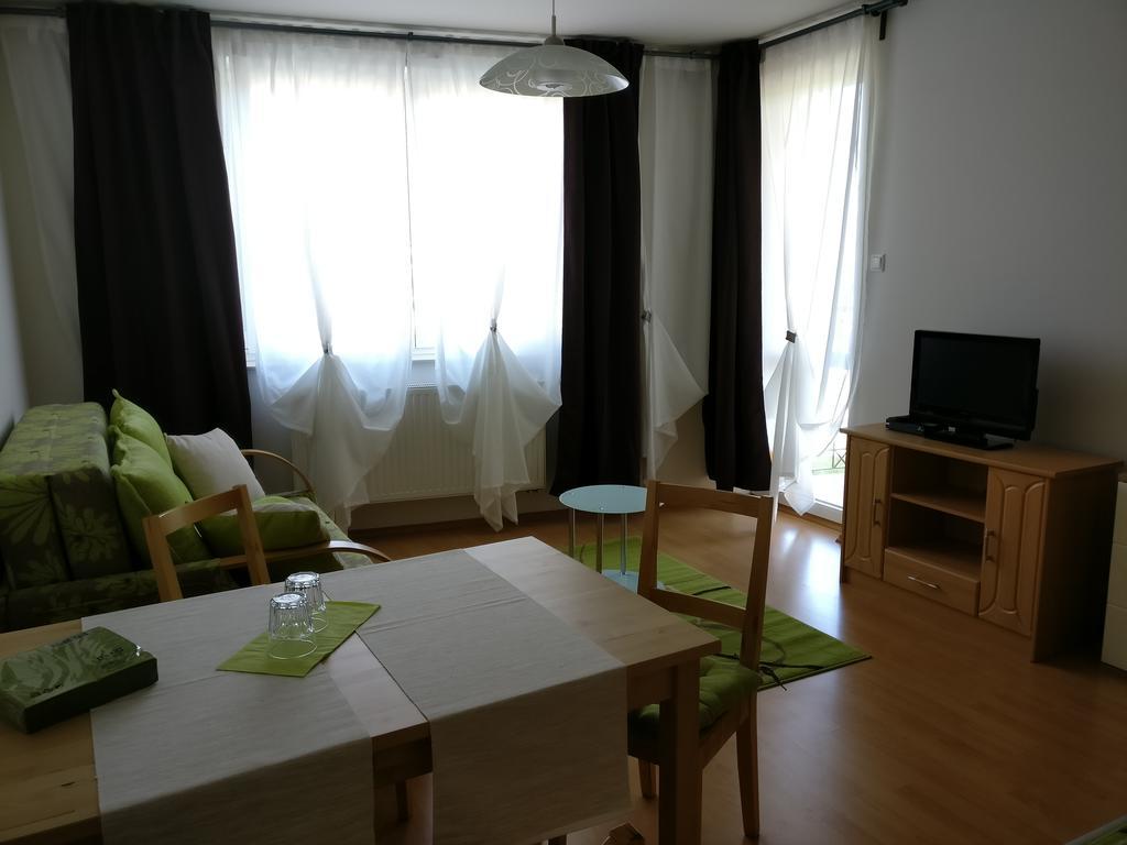 Jade Apartment Hegykő Exteriér fotografie